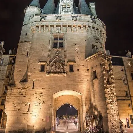 D'ici Et D'ailleurs 1 & 2 -famille Ou Groupe- Dependances Dans Propriete Proche Bordeaux Et Bassin Arcachon 펜션