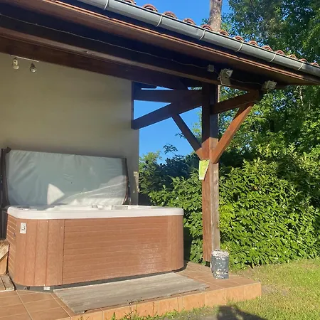 Ferienhaus D'ici Et D'ailleurs 1 & 2 -famille Ou Groupe- Dependances Dans Propriete Proche Bordeaux Et Bassin Arcachon Saint-Morillon