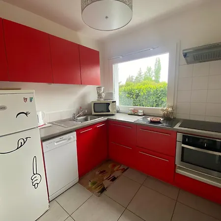 Holiday home Maisons De Proche Bordeaux D'ici Et D'ailleurs 6 Et 4 Personnes Dependances Dans Propriete *