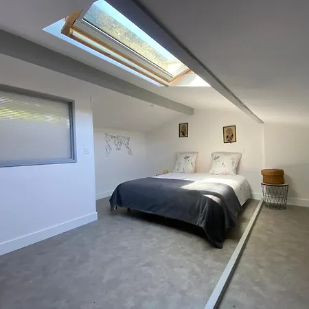 D'ici Et D'ailleurs 1 & 2 -famille Ou Groupe- Dependances Dans Propriete Proche Bordeaux Et Bassin Arcachon